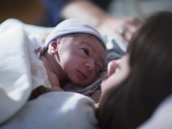 Ilyen az újszülött első napja a kórházban