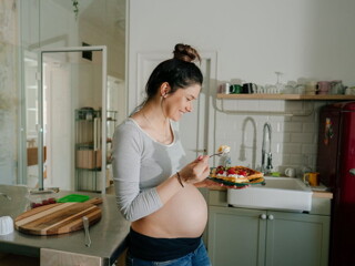 What foods are safe to eat during pregnancy? What foods are safe to eat during pregnancy?