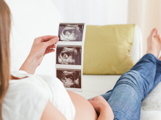 A terhesség harmincadik hetében kerül sor az utolsó kötelező ultrahang vizsgálatra