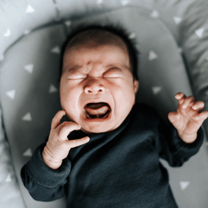 Mit tegyek ha sírva ébred a baba? Mit tegyek ha sírva ébred a baba?