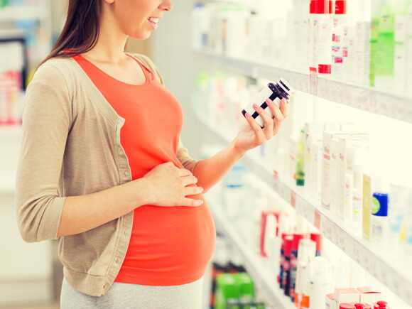 Ilyen gyógyszereket és étrendkiegészítőket tilos szedni a terhesség alatt